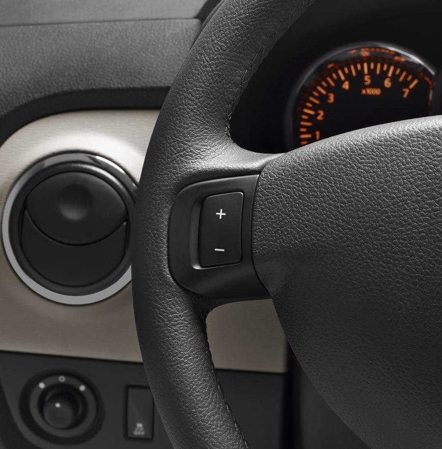  Dacia Lodgy 2012 года  (фото 41 из 75)